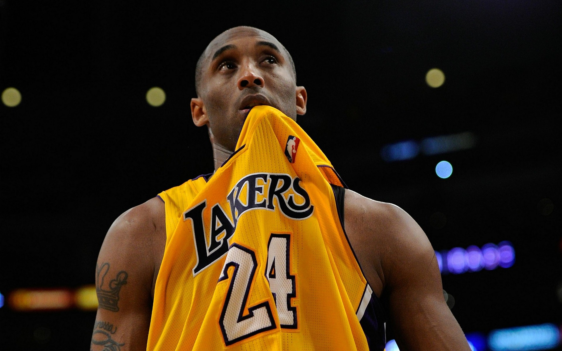 铁血防守与 铁血防守与